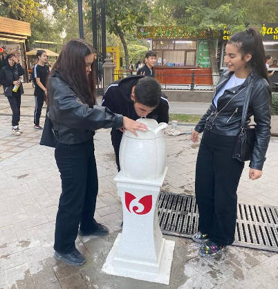 Вместо воды отходы? Питьевые фонтанчики в Шымкенте превратили в мусорные урны