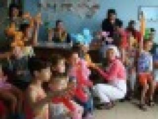 Деловые женщины ВКО поздравили больных детей с праздником