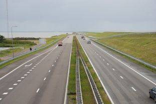 Дороги в Голландии могут стать платными в час пик