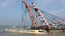 Число жертв крушения судна в Китае выросло до 434 человек