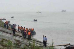 На реке Яцзы в Китае затонуло пассажирское судно