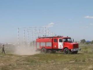Соревнования по скоростному маневрированию пожарных автомобилей прошли в Семее