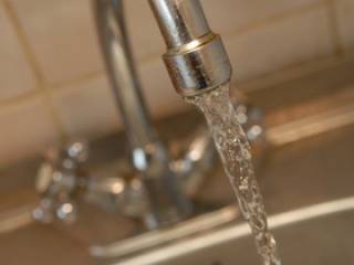 Инфразвук от насоса для водопровода наносит вред здоровью семейчан