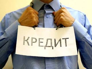 На казахстанцев массово оформляют чужие кредиты