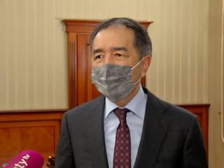 «У них не было оружия»: Бакытжан Сагинтаев рассказал, как штурмовали акимат Алматы