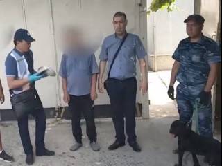 Житель Шымкента задержанный с марихуаной рассказал полиции, где взял наркотики