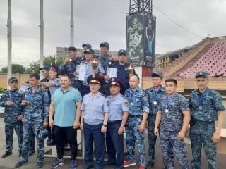 В канун 30-летия Казахстанской полиции стражи порядка Семея провели эстафету