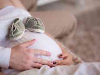 Пособия по беременности и родам - один их самых популярных запросов казахстанцев