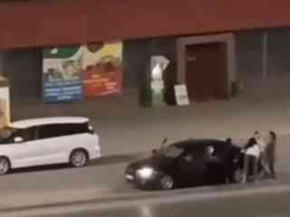 Женщина не дала поспать жителям одной из улиц Семея