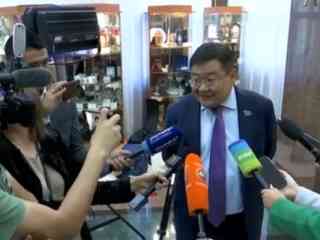Депутаты готовы «скинуться» на переименование столицы