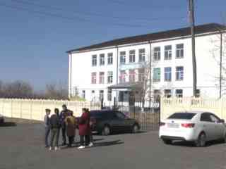 Школьный скандал в Карагандинской области: чем недовольны дети и родители?
