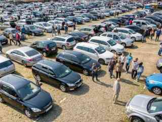 В Казахстане упали продажи подержанных автомашин