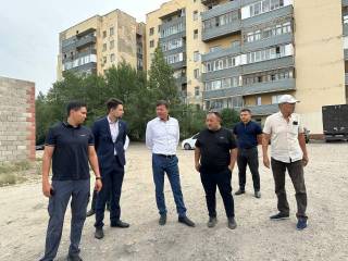 Депутаты маслихата и члены общественного совета проверили качество дорог в Семее
