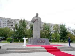 10 августа – ко Дню Абая состоялась церемония возложения цветов к памятнику Абая Кунанбайулы, который внес неоценимый вклад в духовное развитие нации.