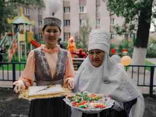 В Семее открылись обновленные дворы