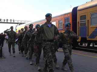В Семее торжественно встретили уволенных в запас