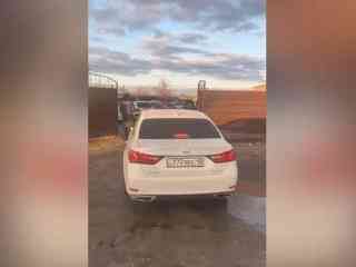 Водителя Lexus с подложными номерами оштрафовали в Семее