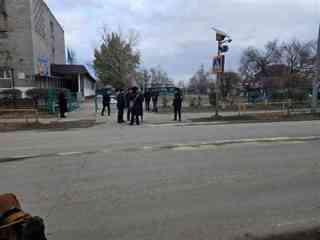 Школу эвакуировали в Семее после сообщения о бомбе