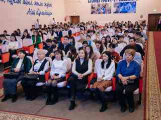 В Семее отметили Международный день волонтеров