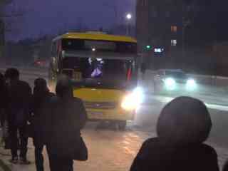 Жители Семея жалуются на работу общественного транспорта