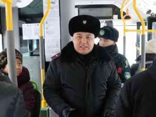 Больше 50 правонарушений в автобусах выявили полицейские Актобе всего за два дня