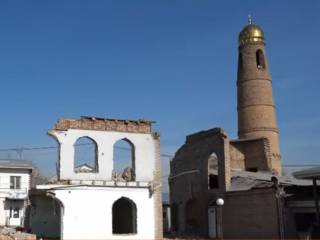 Шымкентцы вступились за мечеть Кошкар-ата. Подлежит ли она сносу?