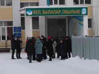 Школьный скандал в Актобе: почему болеют дети?