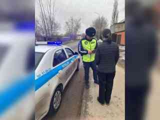 10 МРП заплатят водители, если не пропустят пешехода через «зебру»