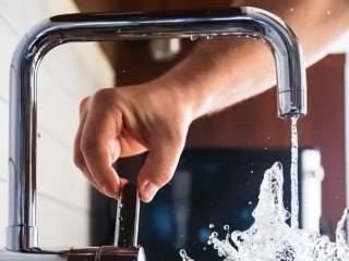 Не пейте воду из-под крана: акимат Абайской области высказался о «страшилке» из соцсетей