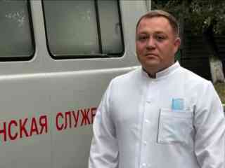 Казахстанский военный врач спас жизнь пассажирке во время рейса