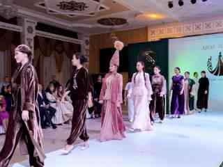 В Семее стартовал показ мод «ABAI RUKHY FASHION WEEK»
