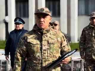 Полицейские области совершенствуют строевую подготовку