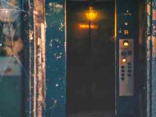 С 1 января в Караганде обещают остановить более 700 лифтов, которые отработали свой срок