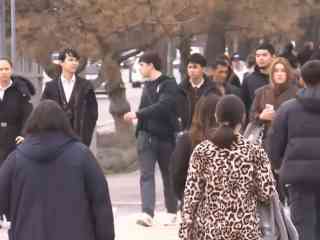 В три раза прибыло в Казахстан больше людей, чем выбыло