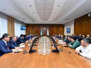 Этапы реализации железнодорожного строительства «Аягоз–Бахты» обсудили в Семее