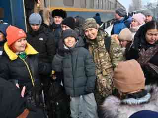 Дети военнослужащих Абайского гарнизона отправились в «Балдаурен»