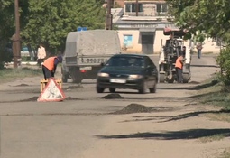 В Семее подрядчики восстанавливают дороги