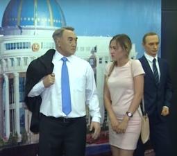 Выставка восковых фигур открылась в Астане