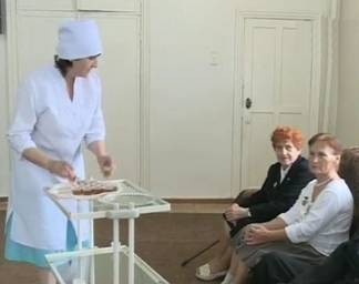 Необходимо оказывать помощь тем, кто в ней нуждается