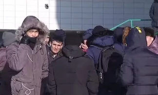 В Астане строители «Абу-Даби Плаза» требуют выплатить им деньги