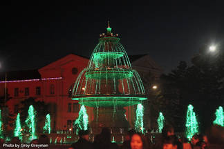 Светомузыкальный фонтан на Центральной площади Семея вышел из строя
