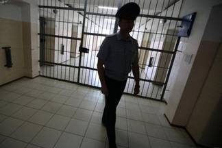 Попытку суицида из-за издевательств в колонии Семея прокомментировали в МВД