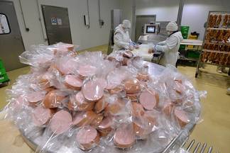 Колбасу халал со свининой продавала акмолинская фирма