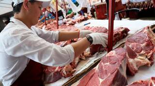 Цены на мясо в Казахстане неудержимо растут