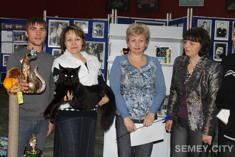 Участники выставки в Семипалатинске (г. Семей)