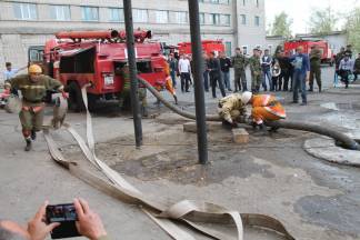 Прошли ежегодные соревнования среди семейских профессиональных огнеборцев