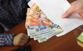 Взятки за все подряд брал железнодорожный «босс» в Семее