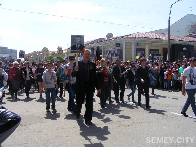 Семейчане на 9 мая в Семипалатинске (г. Семей)