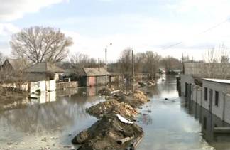 290 жилых домов и 600 дачных участков оказались под водой в Семее