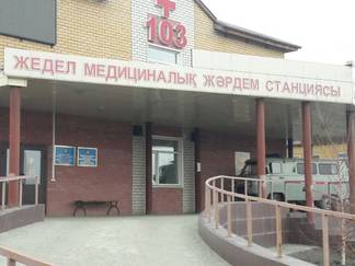 В Семее скончалась школьница, которую с подругой сбили на пешеходном переходе